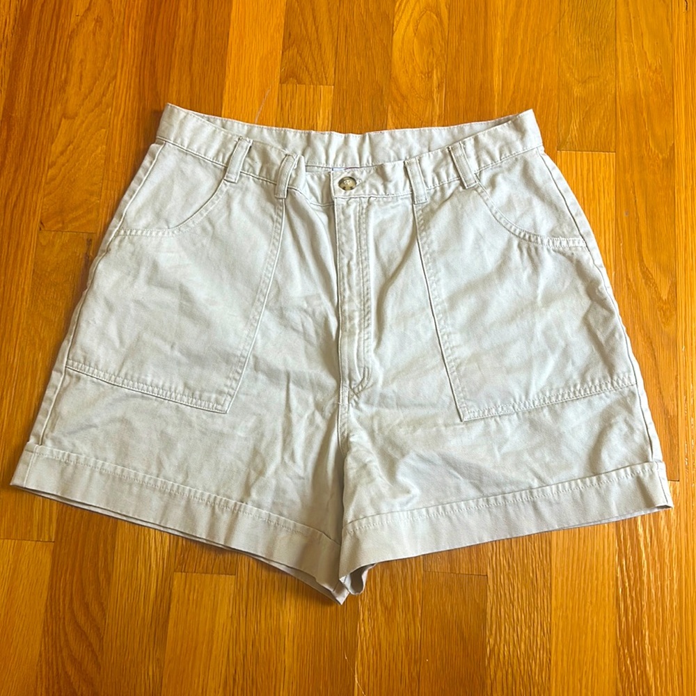 Carolina blue cargo shorts in great condition. 100% cotton, slightly used